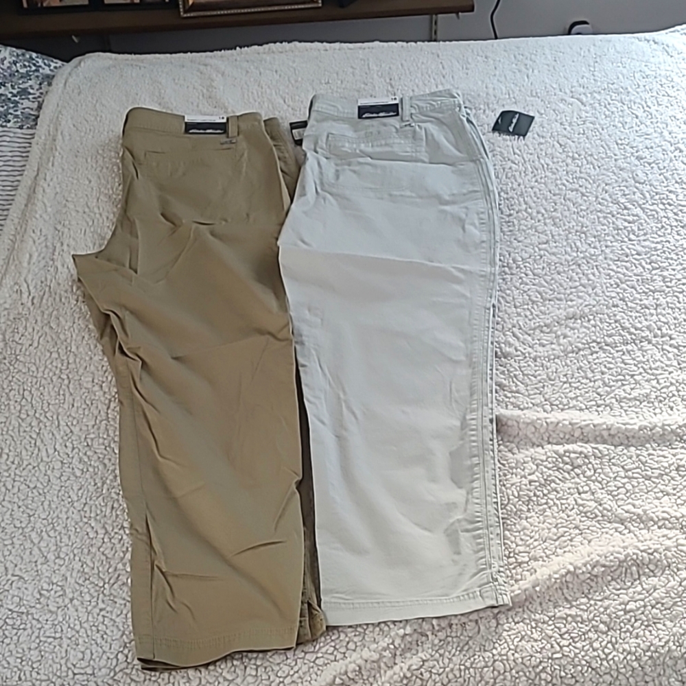 Women's Eddie Bauer NWT Size 18 Ankle Pant (2) Slightly Curvy/Slim